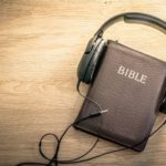 Escuche la Biblia en su móvil