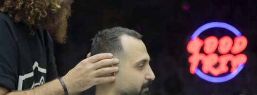 Teste um Novo Corte de Cabelo Antes de ir ao Salão com IA