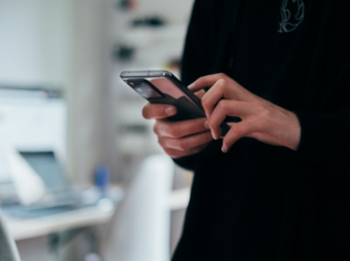 Seu Celular Está Com Som Baixo? Veja o App Grátis Que Recupera o Alto-Falante